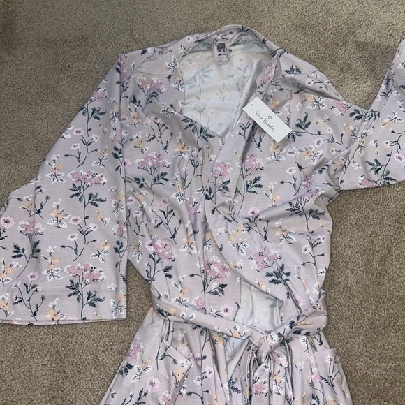 NWT Vera Bradley robe - Picture 3 of 4